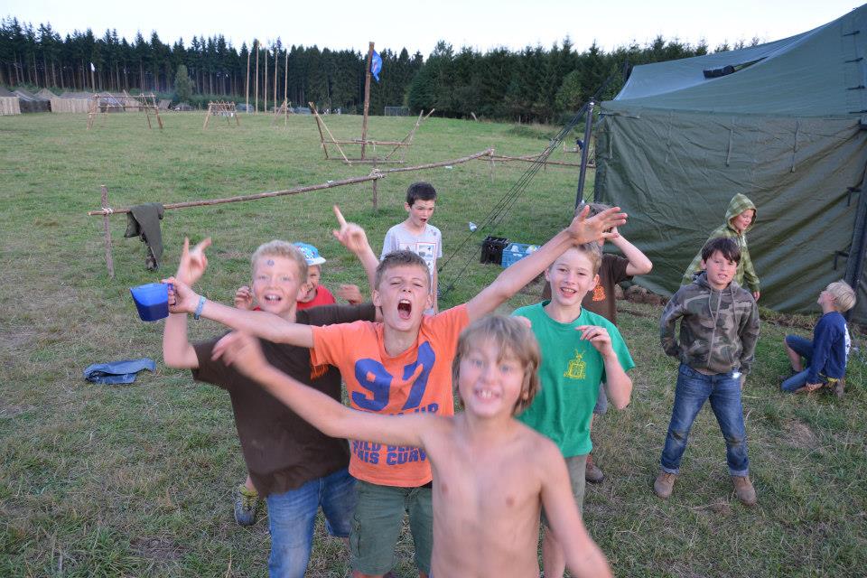 Sint-Martinus den XIIde - Kamp Welpen Lignières 2014